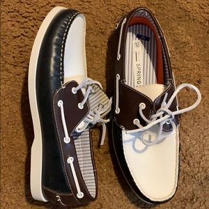 Call it Spring tricolor dress shoes